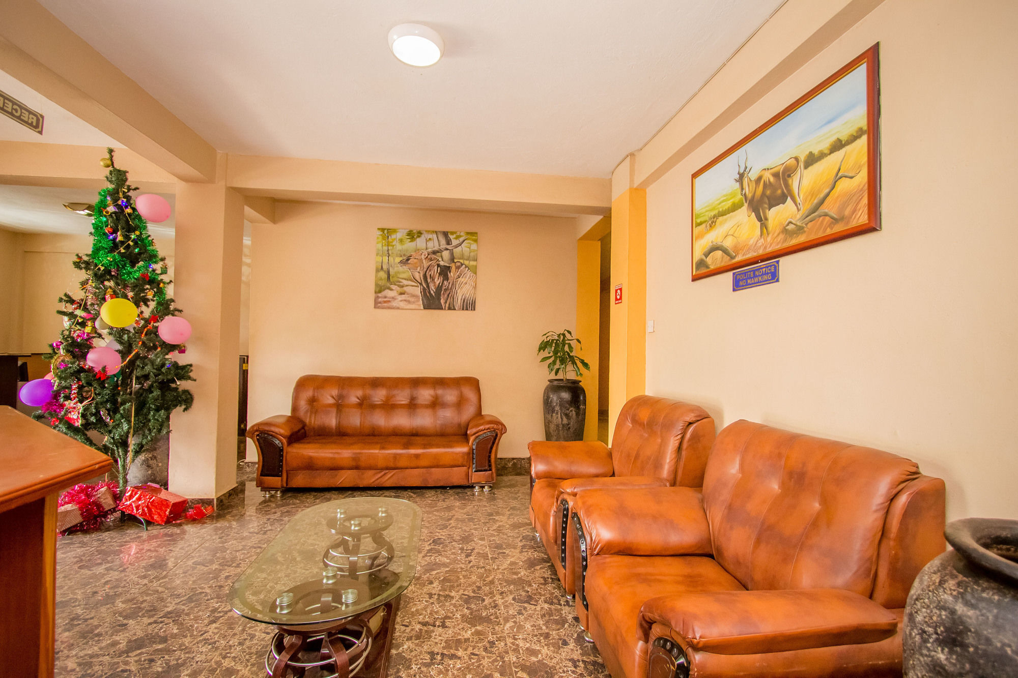 Eland Safari Hotel Ньєрі Екстер'єр фото