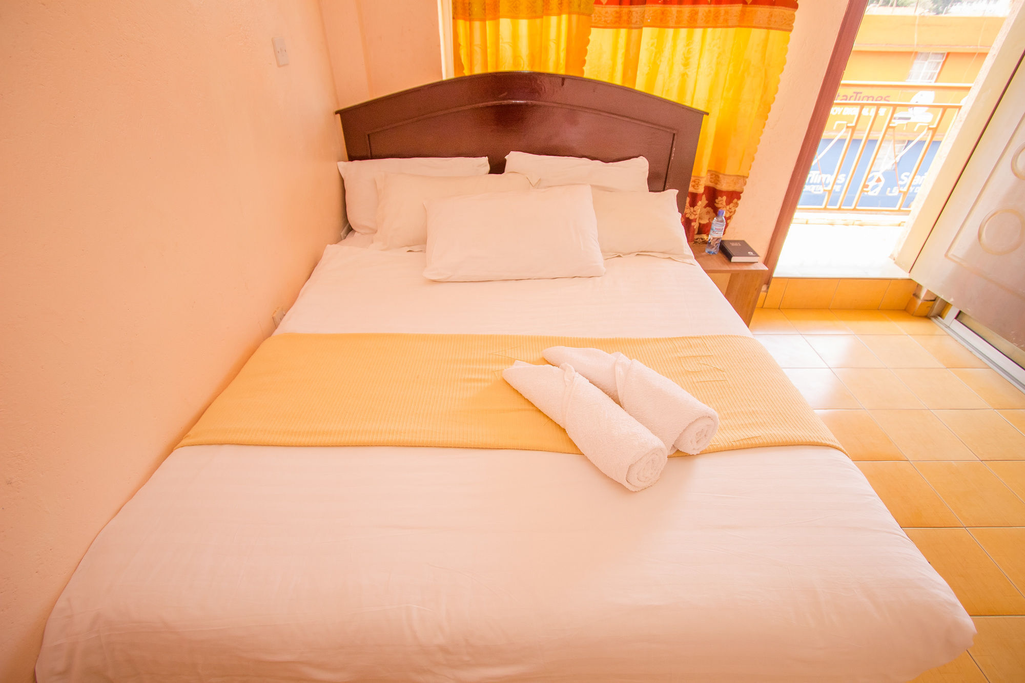 Eland Safari Hotel Ньєрі Екстер'єр фото